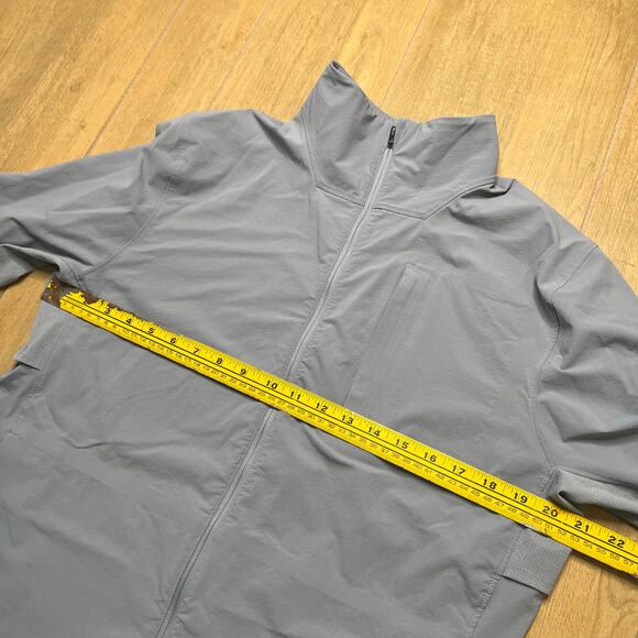 Lululemon Expeditionist Jacket Mens Sz M Rhino Grey Full Zip Mesh Performance - Picture 6 of 11